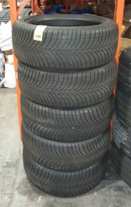 5 X NEAR NEW GOOD YEAR ALL SEASON TYRE ( 245/ 45 R 19 102W)