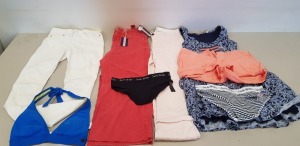 20 X PIECE MIXED JACK WILLS WOMENS CLOTHING LOT CONTAINING VARIOUS T-SHIRTS, DENIM JEANS, SKIRTS AND SHIRTS ETC