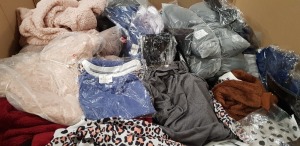 500 + PIECE MIXED CLOTHING LOT CONTAINING BLACK FUR CARDIGANS, NUDE BRA TOPS, RED FUR HOODED JUMPERS, FACE MASKS, BLUE BRAS, POLKADOT JUMPSUITS AND ANIMAL PRINT LONGSLEEVED T-SHIRTS ETC