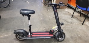 QINGS WING ELECTRIC SCOOTER ( NO CHARGER)