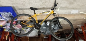 SCOT ASPECT MOUNTAIN BIKE ( NOTE REAR WHEEL RELEASE PIN MISSING)