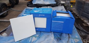 400 X BRAND NEW WHITE WALL TILES 20CM X 20CM (IN 20 BOXES)(EACH BOX COVERS 1 SQUARE METRE) (20 SQUARE METRE)