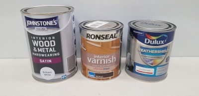 35 X BRAND NEW MIXED LOT TO INCLUDE JOHNSTONE INTERIOR WOOD AND METAL HARDWEARING IN SATIN BRILLIANT WHITE , THOMPSON 10 YEAR ROOF SEAL , DULUX WEATHERSHIELD IN PURE BRILLIANT WHITE , RONSEAL INTERIOR VARNISH , AND JOHNSTONE FEATURE WALL METALLIC SILVER