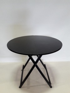 7 X BLACK COLOURED CIRCLE TABLES SIZE - 80CM DIAMETER - (NOTE: FACTORY SECONDS SOME VENEER MAY BE LIFTING, MINOR SCRATCHES) - BOXED