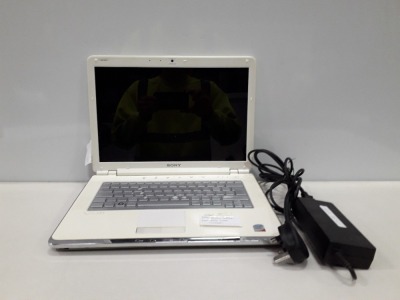 1 X SONY CR42 LAPTOP WITH INTEL CENTRINO - HARD DRIVE WIPED - NO OS - WITH CHARGER