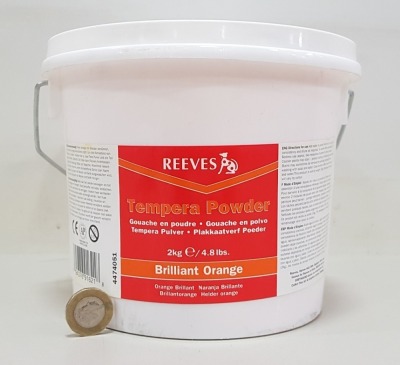 174 X BRAND NEW REEVES TEMPERA POWDER ( BRILLIANT ORANGE ) - 2KG TUB ( COMES IN 29 BOXES )