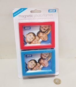 1000+ PIECE LOT TO INCLUDE MAGNETIC PHOTO FRAMES ( PHOTO SIZE 3 X 4 ) COMES IN RED AND BLUE ( COMES ON FULL PALLET )