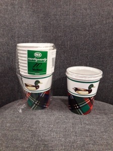 APPROX - 2808 X BRAND NEW PACKS OF 10 BICHIERI 200CC PARTY PAPER CUPS - COMES IN FULL PALLET - LIDS FROM LOT 1268 FIT THESE CUPS