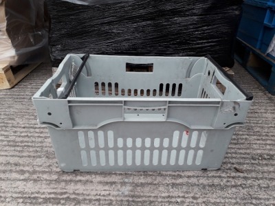 40 X PLASTIC STACKABLE TRAYS IN GREY ( DEPTH - 30 CM LENGTH - 60 CM WIDTH 40 CM )