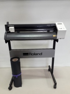 1 X ROLAND CAMM-1 GS-24 VINYL PLOTTER CUTTER (INCLUDES VINYL)