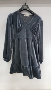 15 X BRAND NEW OASIS VELVET EMPIRE LINE FRILL HEM SKATER DRESSES IN GREY AND BLACK IN VARIOUS SIZES