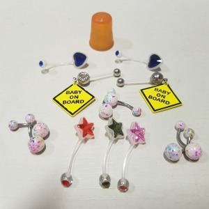 APPROX 500 X BRAND NEW BELLY RING/BARS IN VARIOUS STYLES