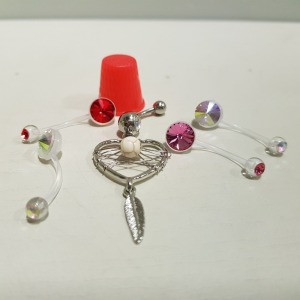 APPROX 500 X BRAND NEW BELLY RING/BARS IN VARIOUS STYLES