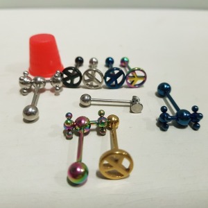 APPROX 500 X BRAND NEW BELLY RING/BARS IN VARIOUS STYLES