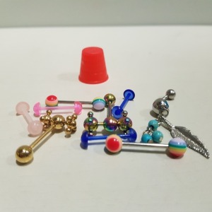 APPROX 500 X BRAND NEW BELLY RING/BARS IN VARIOUS STYLES