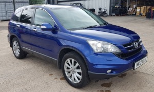 BLUE HONDA CR-V-ES-T-I-VTEC. Reg : MK12 OAJ, Mileage : 46314 Details: 2 X KEYS WITH V5 MOT UNTIL 15/10/22 ENGINE SIZE: 1997CC CLIMATE CONTROL SAT NAV CRUISE CONTROL 1/2 LEATHER SEATS HEATED SEATS