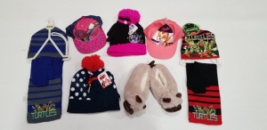 30 PIECE MIXED ACCESSORIES LOT CONTAINING SLUMBERZ SLIPPERS, ROCK N TROLL HATS, NICKELODEON TEENAGE MUTANT NINJA TURTLES SET CONTAINING BEANIE HATS, SCARF AND GLOVES ETC