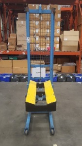 1 X HAACON MANUAL STACKER RAISE 200KG CAPACITY SERIAL No 11799