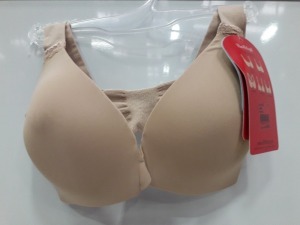 44 X BRAND NEW SPANX WIRELESS BRA ALL IN NUDE COLOUR ALL IN SIZE (32C) RRP $62.00 TOTAL RRP $ 2728.00