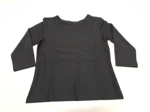 28 X BRAND NEW SPANX 3/4 BOATNECK TOP IN ALL BLACK ALL IN SIZE MEDIUM