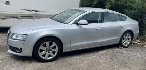 SILVER AUDI A5 SE FSI QUATTRO S-A. (**LOCATED IN CRAWLEY**) Reg : OV10ZPR, Mileage : 102,244 Details: FIRST REGISTERED 28/6/2010 3197CC 7 SPEED S- AUTO PETROL 5 DOOR HATCH BACK NO MOT or V5 NO KEYS (THIS VEHICLE WILL NEED COLLECTING FROM CRAWLEY)
