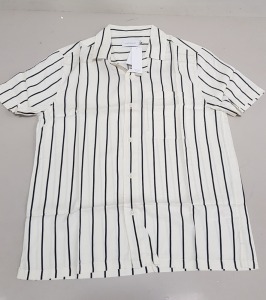 30 X BRAND NEW TOPMAN STRIPED BUTTONED SHIRTS IN SIZE MEDIUM RRP £ 25.00 ( TOTAL RRP £ 750 )