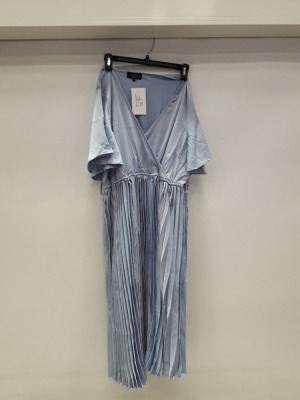 51 X BRAND NEW IN THE STYLE MIDI DRESS IN LIGHT BLUE ( 26 X IN SIZE 16) AND (25 X IN SIZE 20 ) - RRP £ 44.99 PP ( TOTAL RRP £ 2295 .00 ) COMES IN 2 BOXES