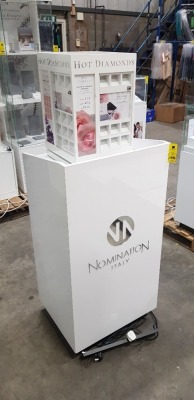 1 X NOMINATION ITALY UNIT COMES WITH 4 TIER SHELVES (50CM D X 60CM W X 120CM H) ALSO COMES WITH SWIVEL JEWELLERY DISPLAY WITH KEYS AND LOCKS (50 CM D X 60 CM W X 120CM H )