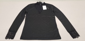 50 X BRAND NEW JACQUELINE DE YONG HIGH NECK TOPS SIZE LARGE RRP £16.00 (TOTAL RRP £400.00) - COMES IN 2 TRAYS (NOT INCLUDED)