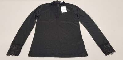 50 X BRAND NEW JACQUELINE DE YONG HIGH NECK TOPS SIZE MEDIUM RRP £16.00 (TOTAL RRP £400.00) - COMES IN 2 TRAYS (NOT INCLUDED)