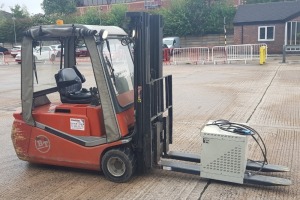 1 X ELECTRIC BT FORKLIFT (CBE 20 T) LIFTING CAPACITY - 2 TONNE FORKLIFT LENGTH - 1.1M FORKLIFT HEIGHT - 2.1M FORKLIFT WIDTH - 1M COMES WITH EXTENSION FORKS AND COMES WITH HAWKER MOTIVE POWER CHARGER (E230 G48 - 70 B - FE NI) WITH FABRIC SIDE COVERS - (FLT