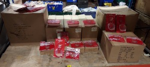 300 + PIECE MIXED ARSENAL LOT CONTAINING ARSENAL WEANING BOWLS, ARSENAL PENCIL CASE SETS, ARSENAL LUNCHBOXES