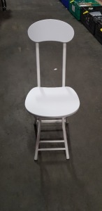 18 X WHITE VEENERED CHAIRS (PLEASE NOTE VENEER MAY BE LIFTED)