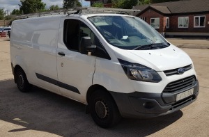 WHITE FORD TRANSIT CUSTOM 310 ECO - TE. ( DIESEL ) Reg : MT15DUJ, Mileage : 138,950 Details: FIRST REGISTERED 3/6/2015 6 SPEED MANUAL DIESEL PANEL VAN 2198CC NO V5 MOT UNTIL 10/12/2022 1 KEY