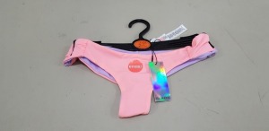 120 X BRAND NEW PRIMARK REVERSIBLE CORAL AND LILAC BIKINI BOTTOMS IN ALL RATIO SIZES 6-18 RRP €5.00 (TOTAL RRP €600.00)