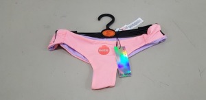 120 X BRAND NEW PRIMARK REVERSIBLE CORAL AND LILAC BIKINI BOTTOMS IN ALL RATIO SIZES 6-18 RRP €5.00 (TOTAL RRP €600.00)