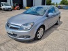 SILVER VAUXHALL ASTRA DESIGN. Reg : FD59 YLO Mileage : 118668 Details: 1 KEY MOT 29/01/2023 WITH V5 AIR CONDITIONING - 2