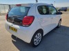 WHITE CITROEN C1 FEEL 5 DOOR HATCHBACK REG : YX65 WFH MILEAGE : 45,908 ENGINE SIZE : 998CC 5 SPEED MANUAL PETROL 2 KEYS, WITH V5, MOT UNTIL 7/10/2022 AIR CON TOUCH SCREEN MEDIA - 3