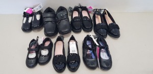 40 X BRAND NEW F&F KIDS SCHOOL SHOES IN VARIOUS STYLES AND SIZES (NOTE SIMPLE WIRE SECURITY TAGGED - EASILY REMOVED)