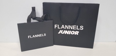 680 X BRAND NEW FLANNELS BAGS WITH HANDLES - COMES IN 3 DIFFERENT SIZES TO INCLUDE 180 X LARGE BAGS -(605 X 150 X 410MM ) 300 X SMALL BAGS - ( 250 X 100 X 220 MM ) AND 200 X MEDIUM BAGS - NO SIZE - COMES IN 7 BOXES