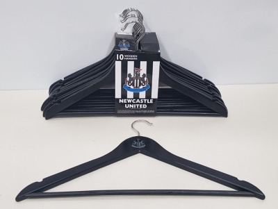 720 X BRAND NEW NEWCASTLE UNITED WOODEN HANGERS - COMES IN 36 BOXES ON FULL PALLET