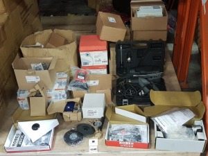 MIXED TOOL LOT CONTAINING BRAND NEW KOBE PROFFESIONAL AIR TOOL NIBLER , KOBE AIR TOOLS ANGLE GRINDER , TITAN HEAT GUN WITH ATTACHMENTS , KOBE AIR TOOL METAL SHEARS , 25 MM GLAND NYLON , DIFFERENTIAL PRESSURE SWITCH , SIEMANS BURNER CONTROL ETC - HALF BAY