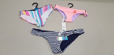 120 PIECE MIXED PRIMARK BIKINI LOT CONTAINING NAVY BOTTOMS, MULTI BOTTOMS AND CORAL BOTTOMS