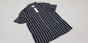 30 X BRAND NEW TOPMAN BLACK AND WHITE STRIPED BUTTONED SHIRTS SIZE MEDIUM RRP £25.00 (TOTAL RRP £750.00)