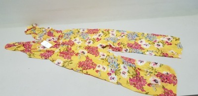 12 X BRAND NEW VILLA CLOTHES SPICY MUSTARD / FLOWER JUMPSUITS IN SIZE 42, 40, 38, 36 AND 34 RRP £50.00 (TOTAL RRP £600.00)