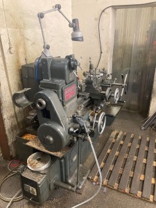 HERBERT 2D LATHE ** PLEASE NOTE THESE ITEMS ARE LOCATED IN STOCKPORT & WILL REQUIRE COLLECTING FROM THE PREMISES **