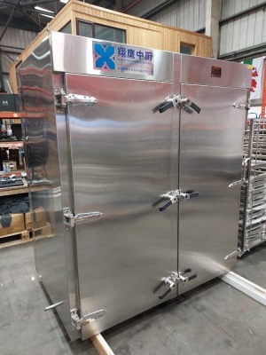 BRAND NEW STAINLESS STEEL COMMERCIAL FOOD STEAMING CABINET FOR WHOLESALE FOOD PRODUCTION BY XIANGYING CENTRAL KITCHEN (180CM LONG X 120CM DEEP X 200CM HIGH) MODEL: XYZX-260A, MANUF DATE: MAR 2019, CAPACITY 200KG / HR, AC 220V ORIG RRP $8000 (LATEST $8600)