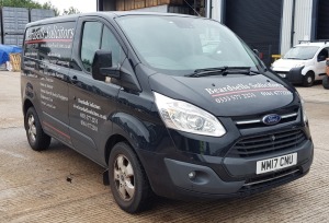 BLACK FORD TRANSIT CUSTOM 290 LIMITED. ( DIESEL ) Reg : MM17 CNU, Mileage : 48435 Details: FIRST REGISTERED 31/5/2017 6 SPEED MANUAL DIESEL PANEL VAN 1995CC NO V5 MOT EXPIRES 16/11/2022 1 KEY