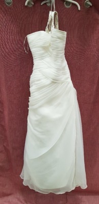 1 X PRONOVIAS WEDDING DRESS SIZE 14