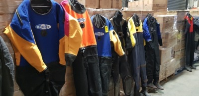 6 X SCUBA DIVING DRY SUITS I.E AZDRY, ORIGIN COMMERCIAL AND IV DIVER IN VARIOUS SIZS (EX-HIRE)